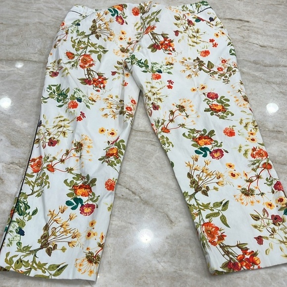 Disney | Alice Through the Looking‎ Glass Cropped Jeans | Size 8 - Picture 9 of 14